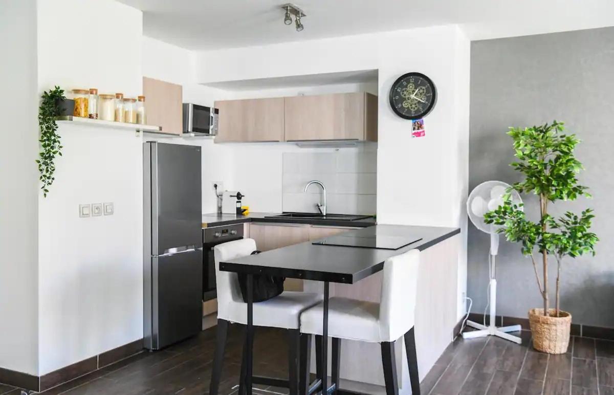 Superbe Appartement Avec Terrasse, Piscine & Parking Prive A Marsilya Dış mekan fotoğraf