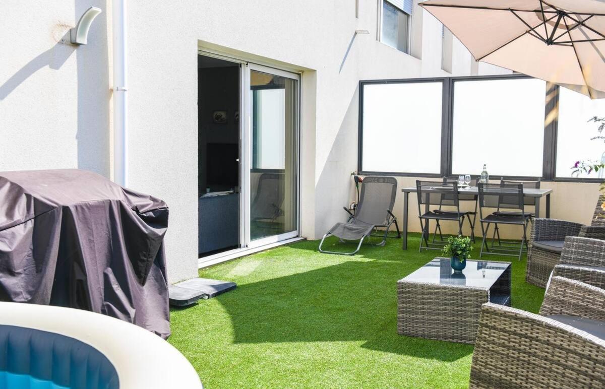 Superbe Appartement Avec Terrasse, Piscine & Parking Prive A Marsilya Dış mekan fotoğraf